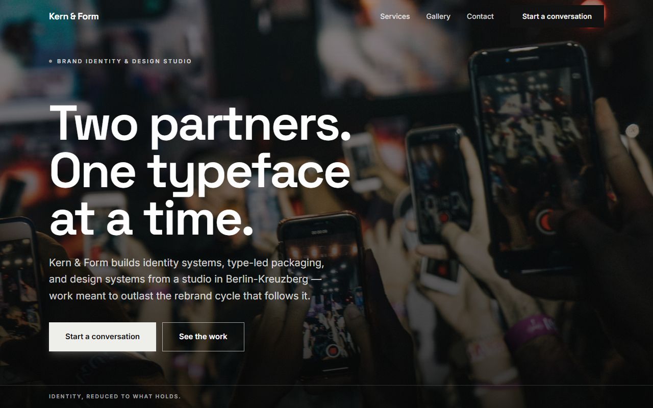 Studio Mono template preview